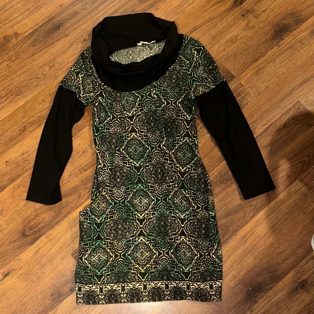 Aryeh Black and Green Long Sleeve Dress